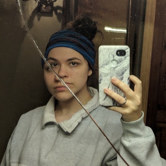 Meet your Posher, Maddie - Picture 1 of 1